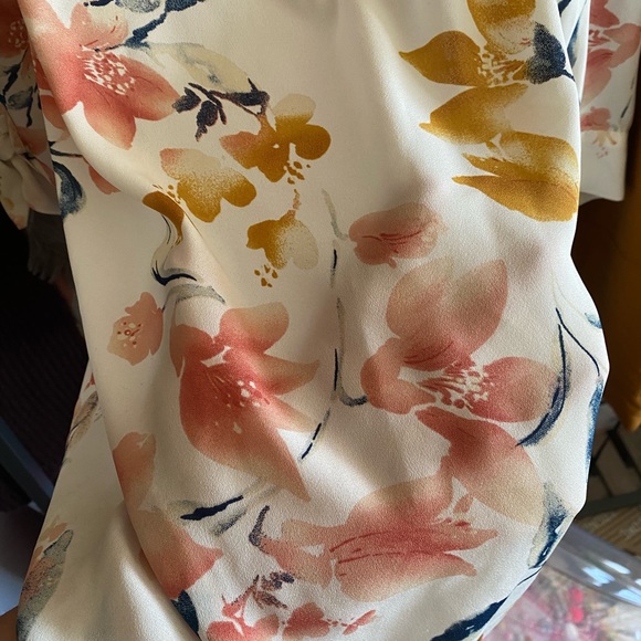 Off shoulder blouse - Picture 4 of 4